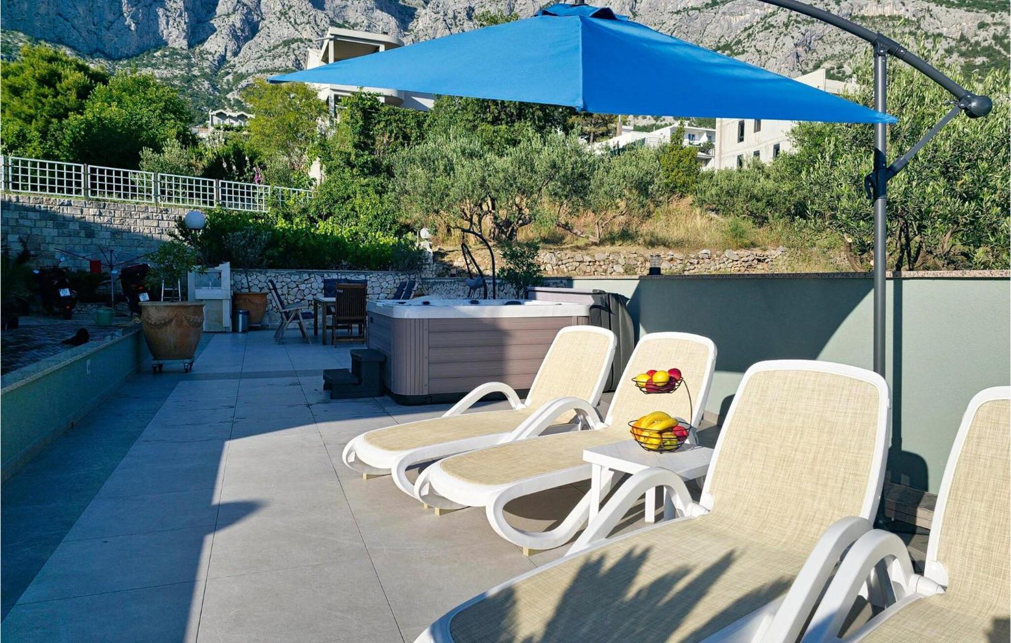 1 Bedroom Stunning Apartment In Makarska Ngoại thất bức ảnh